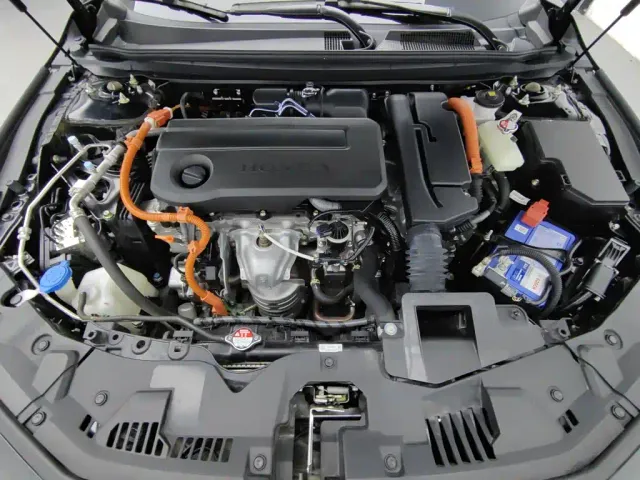 Honda Inspire Hybrid — Фото автомобиля 6