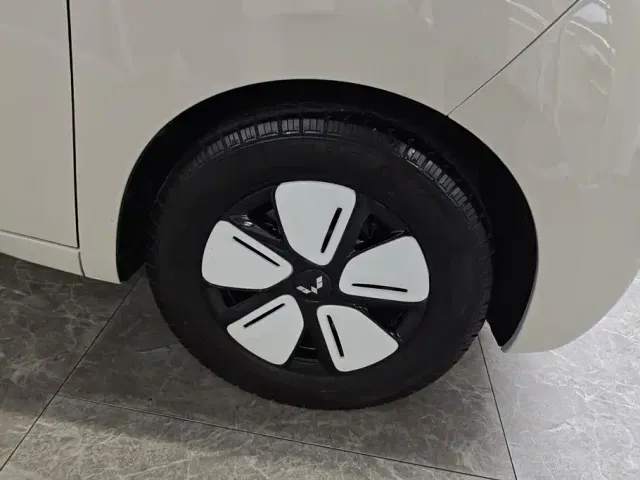 Wuling Hongguang Mini EV — Фото автомобиля 6
