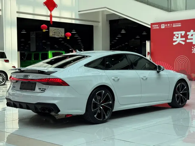 Audi A7 — Фото автомобиля 23