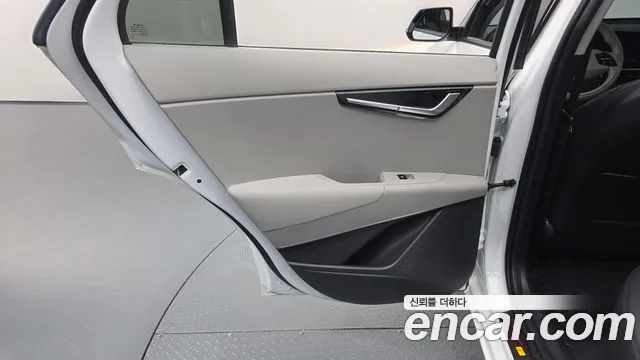 Kia Niro All Niro EV Air — Фото автомобиля 25