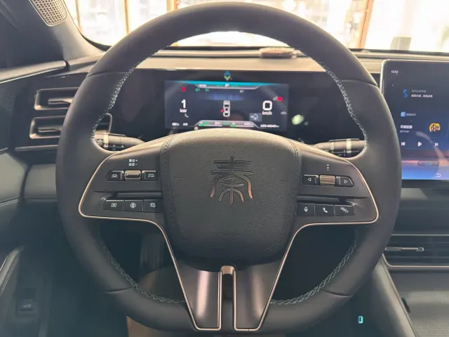 BYD Qin L — Фото автомобиля 11