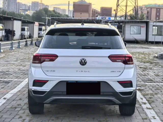 Volkswagen T-Roc — Фото автомобиля 7