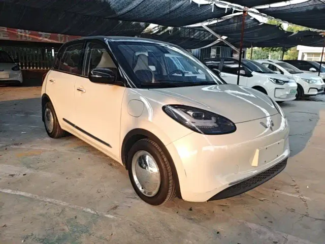Wuling Bingo — Фото автомобиля 3