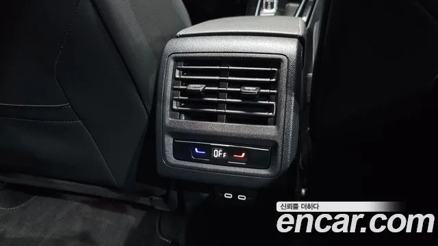 Volkswagen Golf Golf 8 поколение 2.0 TDI Prestige — Фото автомобиля 29