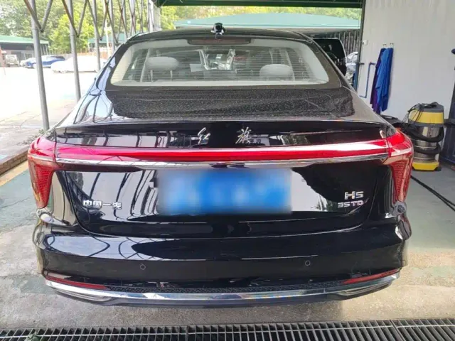 Hongqi H5 — Фото автомобиля 5