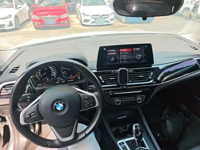 BMW 1 Series — Фото автомобиля 9