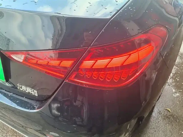 Mercedes-Benz C-Class — Фото автомобиля 7
