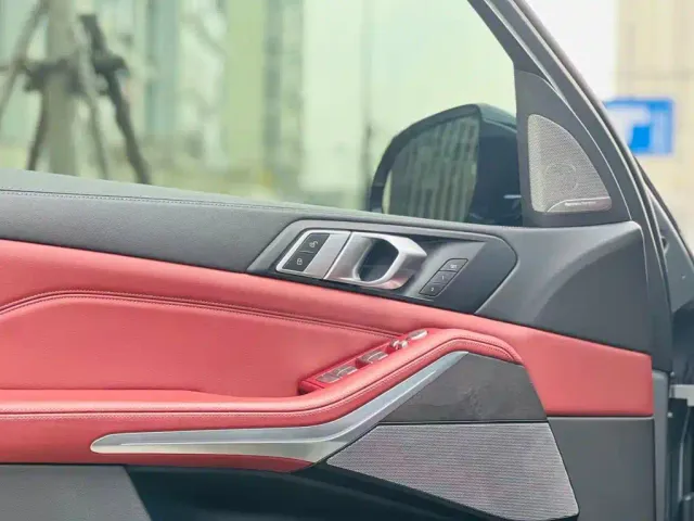 BMW X5 — Фото автомобиля 10