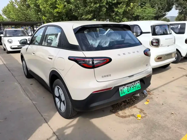 Geely Starry Wish — Фото автомобиля 4