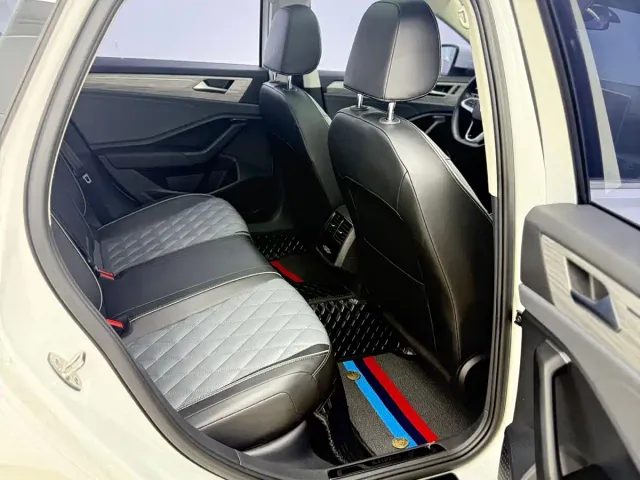 Volkswagen Sagitar — Фото автомобиля 14