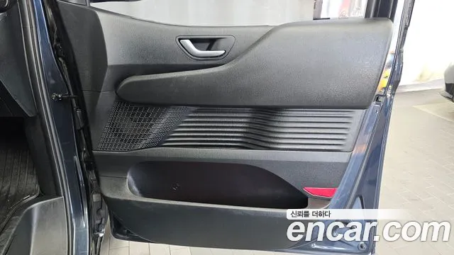 Hyundai Staria — Фото автомобиля 25