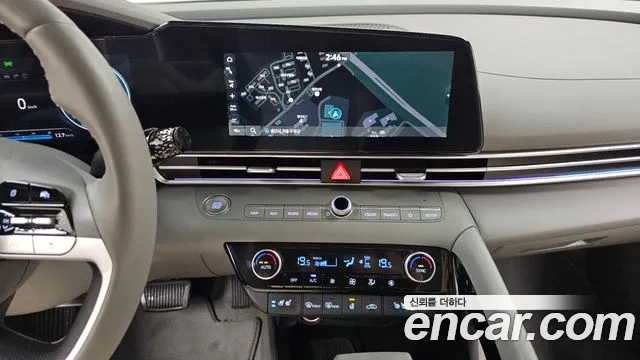 Hyundai AVANTE Новый Avante (CN7) — Фото автомобиля 12