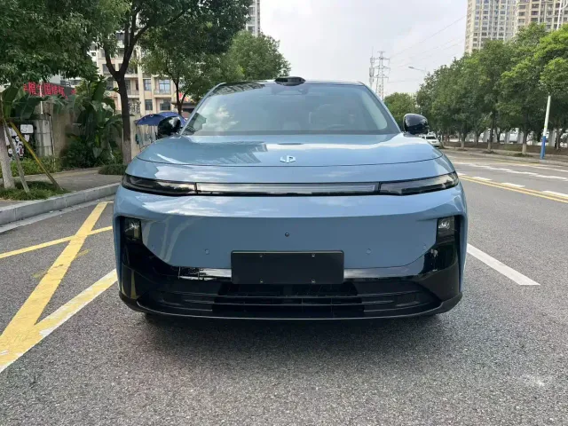 Leapmotor B10 — Фото автомобиля 2