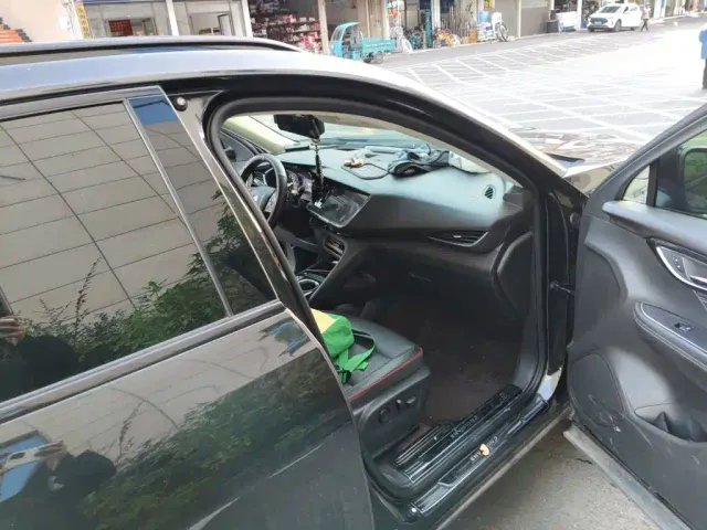 Buick Envision S — Фото автомобиля 19