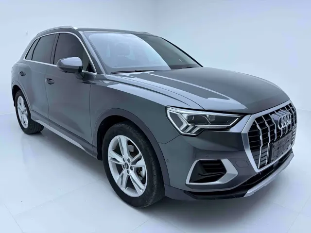 Audi Q3 — Фото автомобиля 3