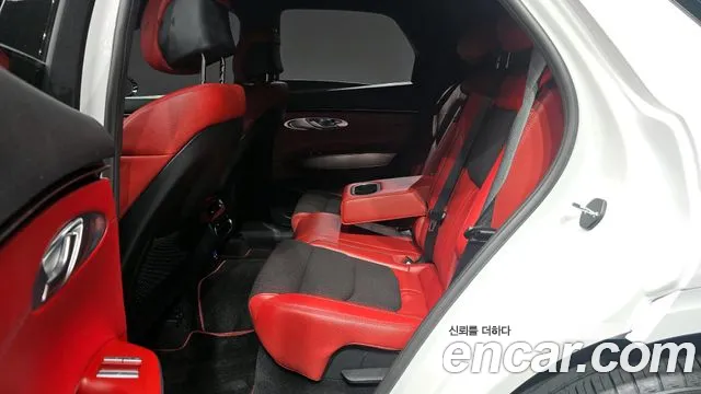 Genesis GV70 2.5T Бензин 2WD — Фото автомобиля 9