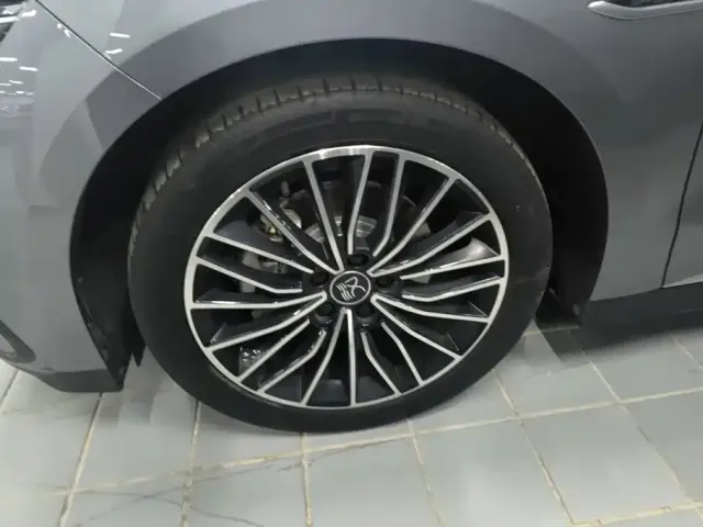 BYD Han — Фото автомобиля 6