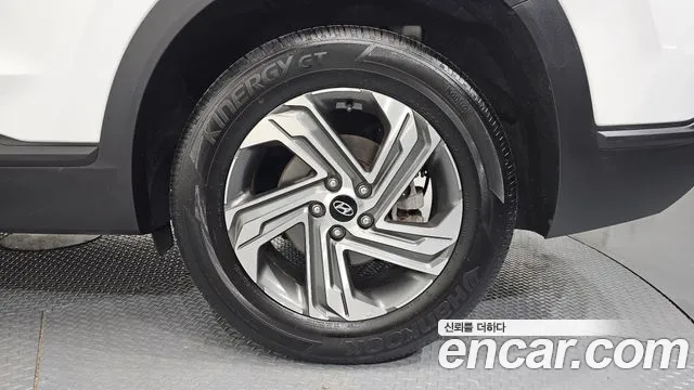Hyundai Santafe Новый Santa Fe Дизель 2.2 2WD — Фото автомобиля 5