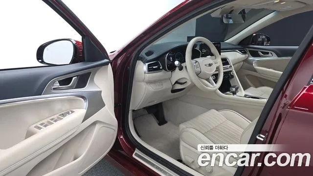 Genesis G70 New — Фото автомобиля 10