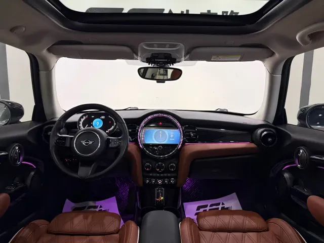 MINI Hatch — Фото автомобиля 13
