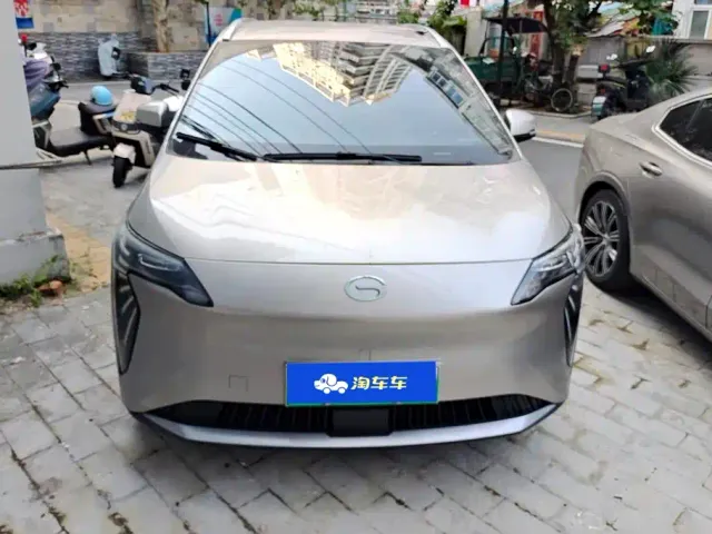 GAC Aion Y — Фото автомобиля 2