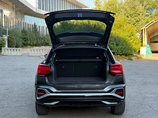 Audi Q2L — Фото автомобиля 18