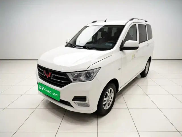 Фотография автомобиля — Wuling Hongguang