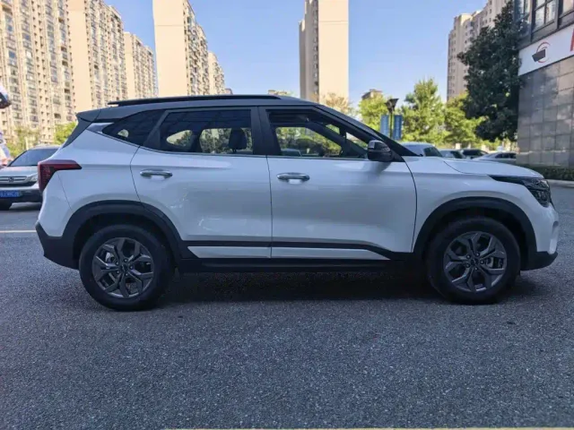 Kia Seltos — Фото автомобиля 8