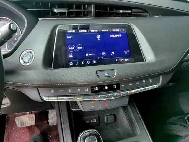 Cadillac XT4 — Фото автомобиля 12