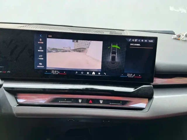 BMW 5 Series — Фото автомобиля 14