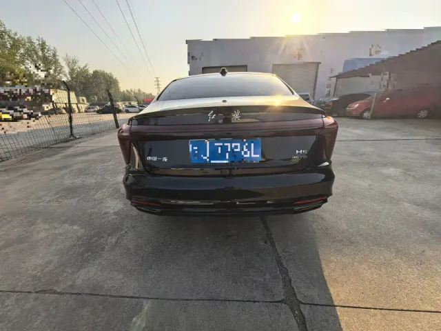 Hongqi H5 — Фото автомобиля 8