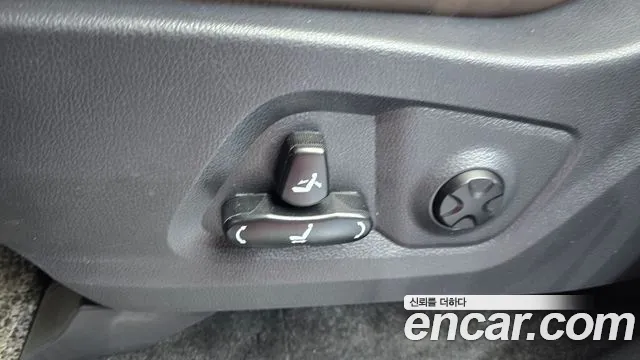 KG_Mobility_Ssangyong Rexton All Rexton Дизель 2.2 4WD — Фото автомобиля 27