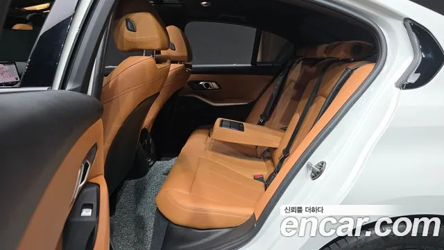 BMW 3-Series 3 серия (G20) 320i M Sport — Фото автомобиля 12