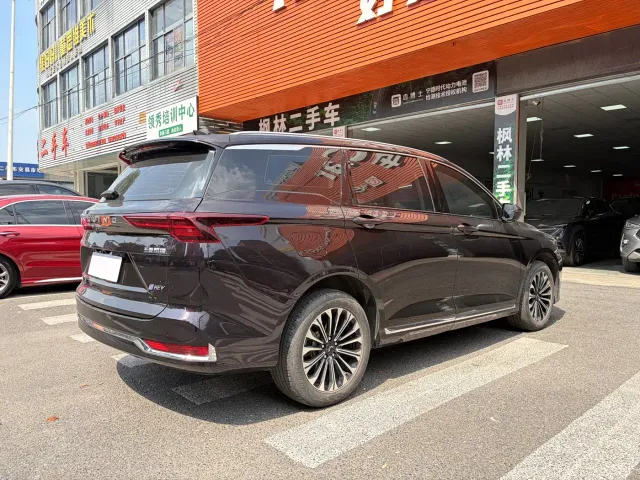 Wuling Victory — Фото автомобиля 19