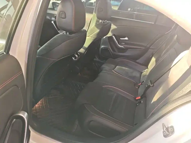 Mercedes-Benz A-Class — Фото автомобиля 16