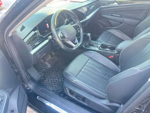 Volkswagen Passat — Фото автомобиля 6