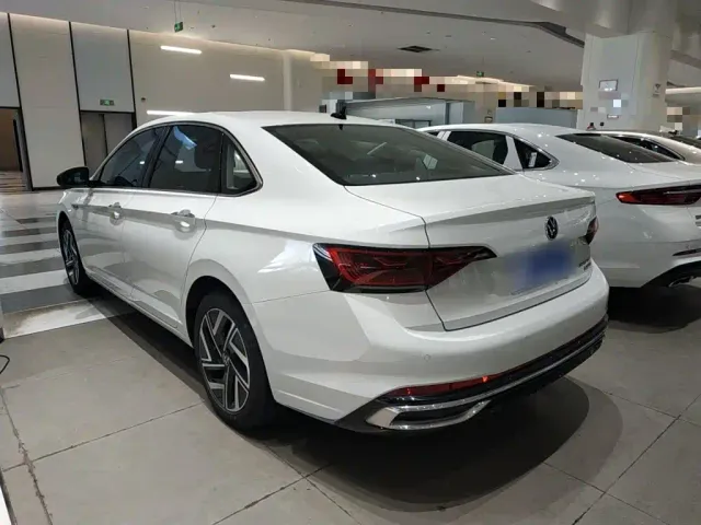 Volkswagen Sagitar — Фото автомобиля 4