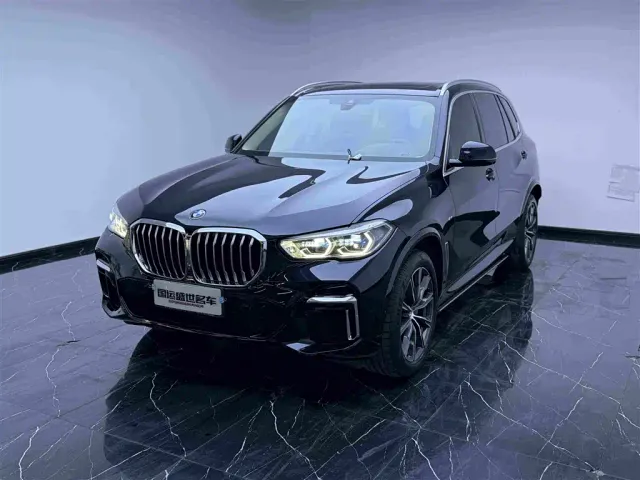Фотография автомобиля — BMW X5