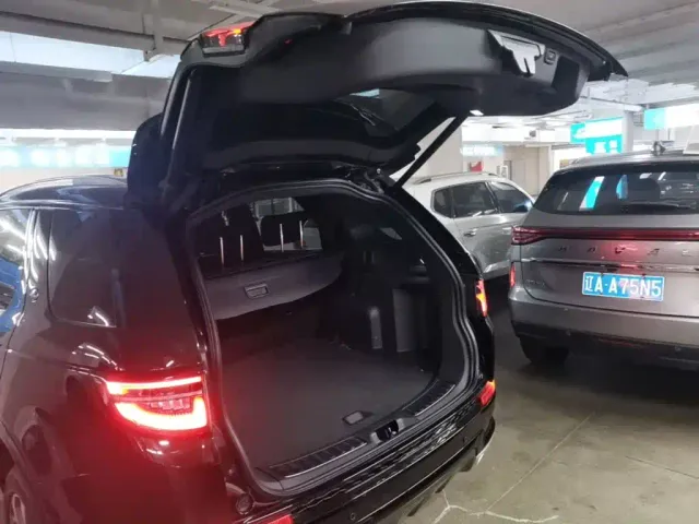 Land Rover Discovery Sport — Фото автомобиля 18