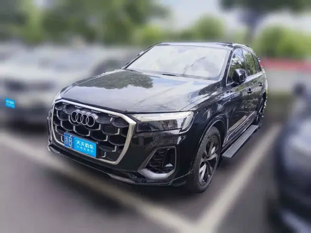 Фотография автомобиля — Audi Q7