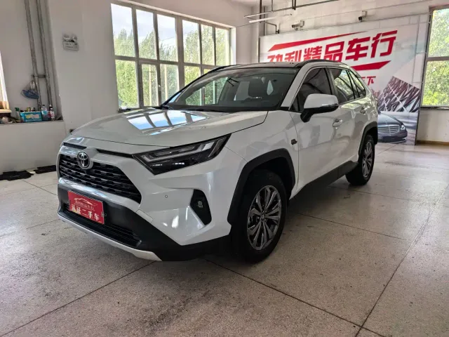 Фотография автомобиля — Toyota RAV4