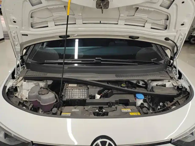 Volkswagen ID.3 — Фото автомобиля 10