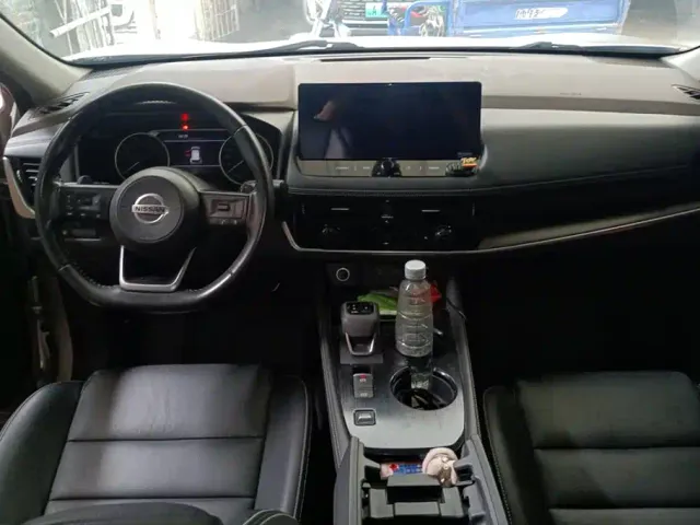 Nissan X-Trail — Фото автомобиля 12