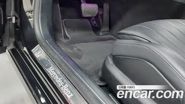 Mercedes-Benz S-Class — Фото автомобиля 12