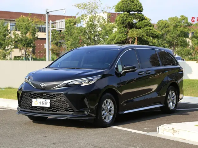 Фотография автомобиля — Toyota Granvia