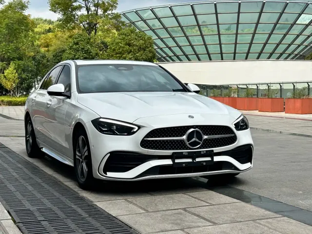 Mercedes-Benz C-Class — Фото автомобиля 3