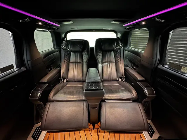 Lexus LM — Фото автомобиля 10
