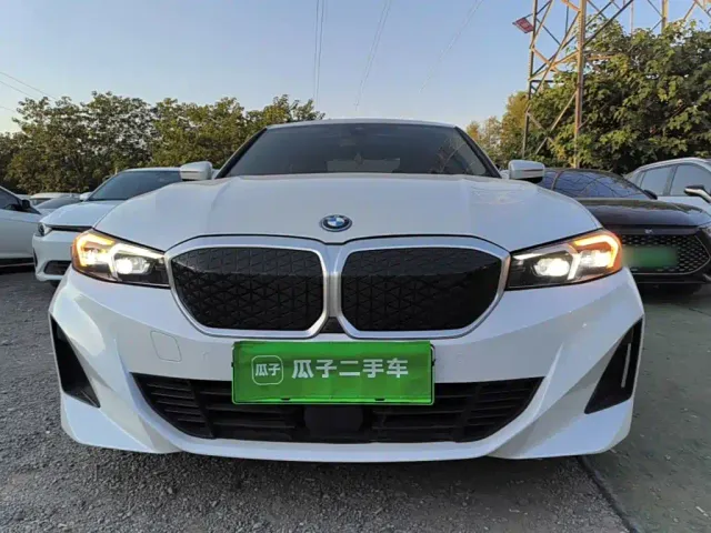 BMW i3 — Фото автомобиля 2