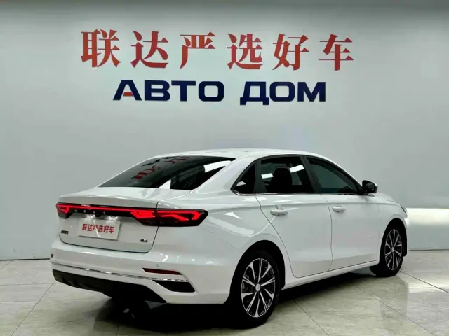 Geely Emgrand — Фото автомобиля 7