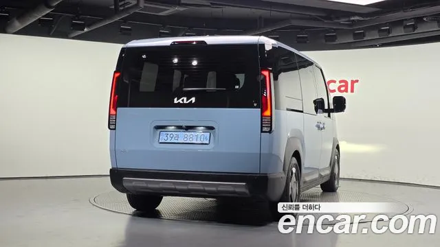 Kia PV5 — Фото автомобиля 4
